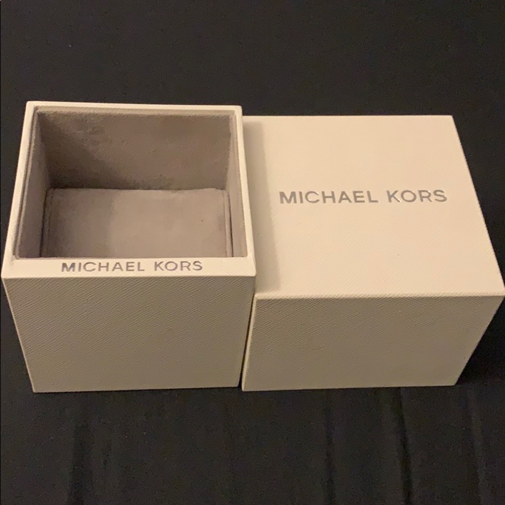 Michael kors watch or bracelet box